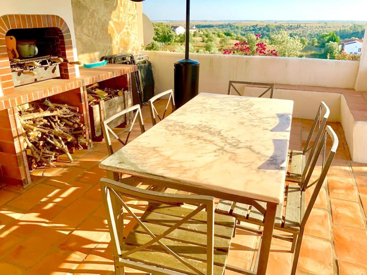 Charming Villa In Casais De Sao Bras ภายนอก รูปภาพ